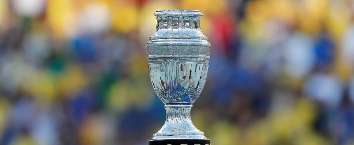 Месси копа америка 2019. Кубок америки по футболу победители по годам. Кубок америки по футболу 2021. Кубок америки по футболу 2021. Трофей копа америка.